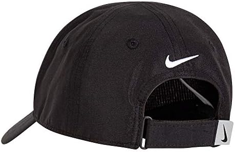 Nike Boy'un Dri-Fit AeroBill Şapkası